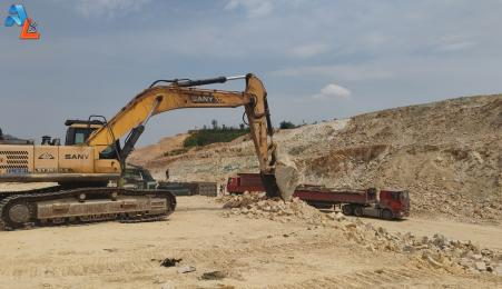 鈉長石開采與制造面臨的挑戰